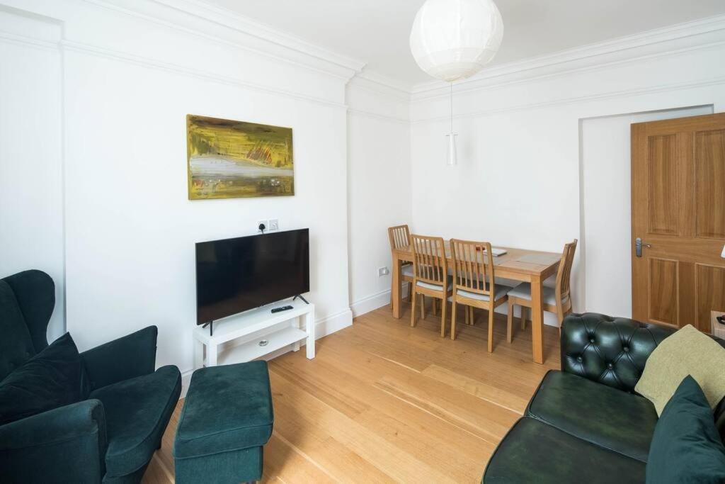 Elegant 1br Near Apartamento