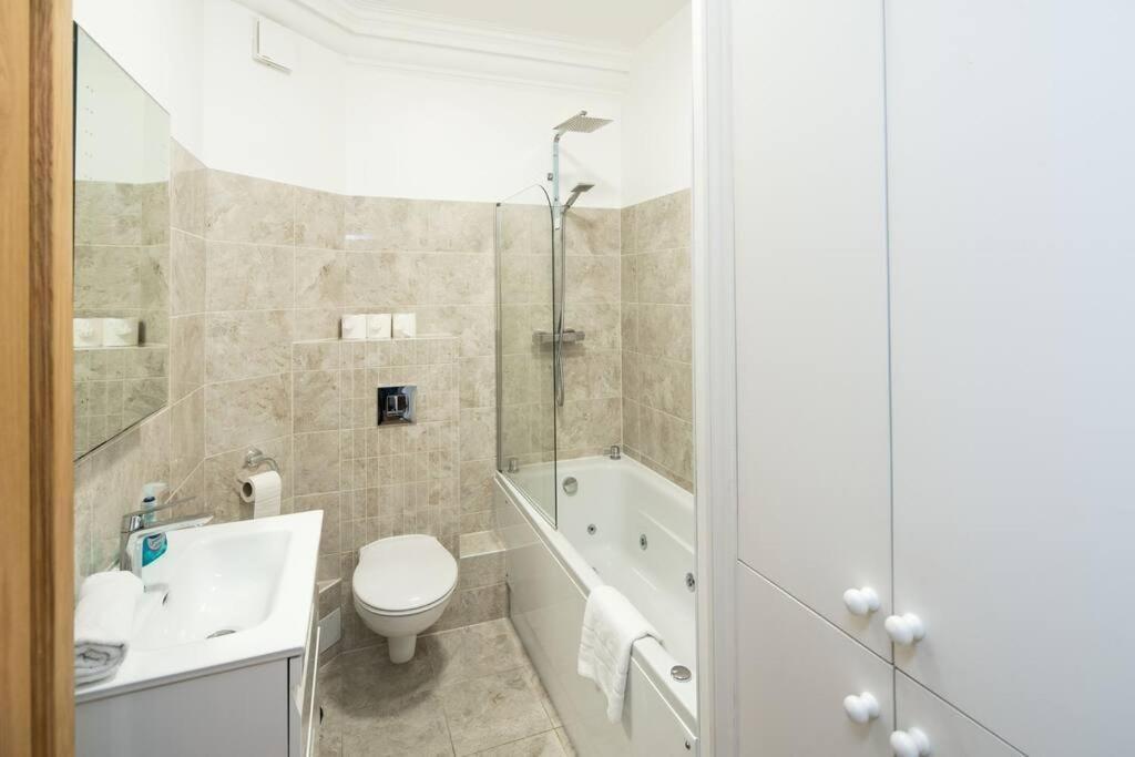 Elegant 1br Near Apartamento *